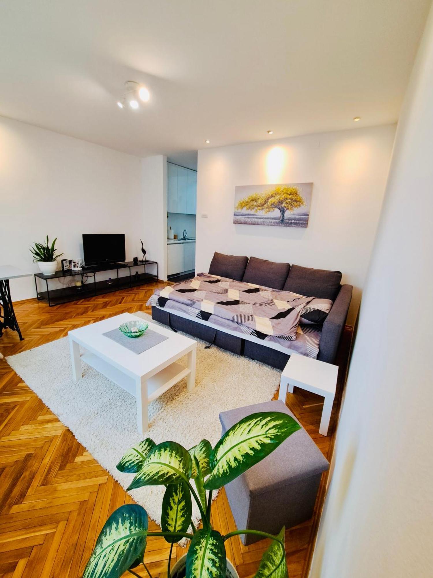 Uma- Urban Mini Apartment 斯科普里 外观 照片